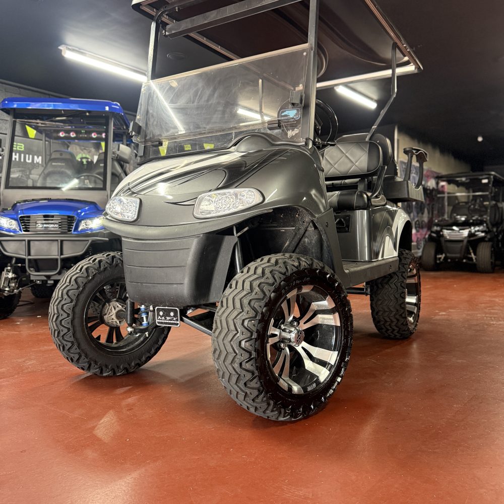 2017 Ezgo RXV - Black/White